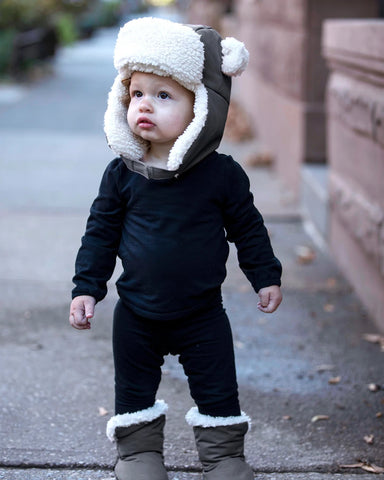 7 A.M. Enfant The Cub Mitten & Hat Set, Benji, Smokey Grey, -- ANB Baby