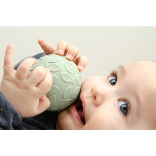 Natruba Rubber Leaf Sensory Ball Set, -- ANB Baby